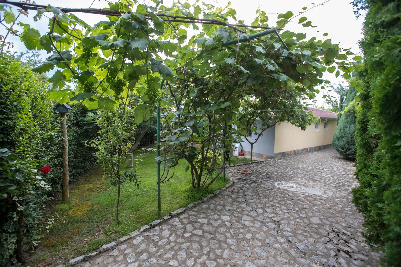 View Topia Apartments Ohrid Buitenkant foto
