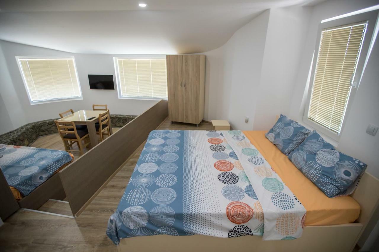 View Topia Apartments Ohrid Buitenkant foto