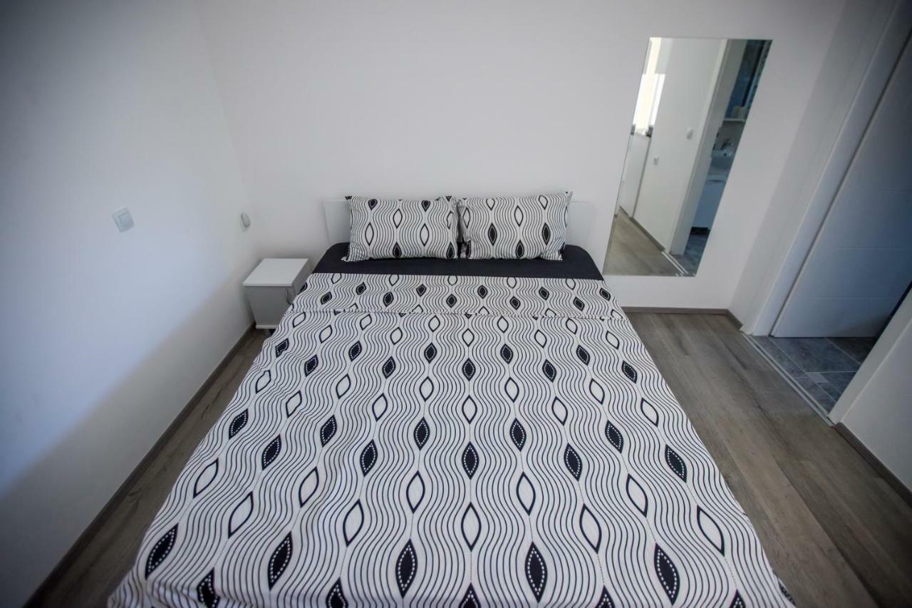 View Topia Apartments Ohrid Buitenkant foto